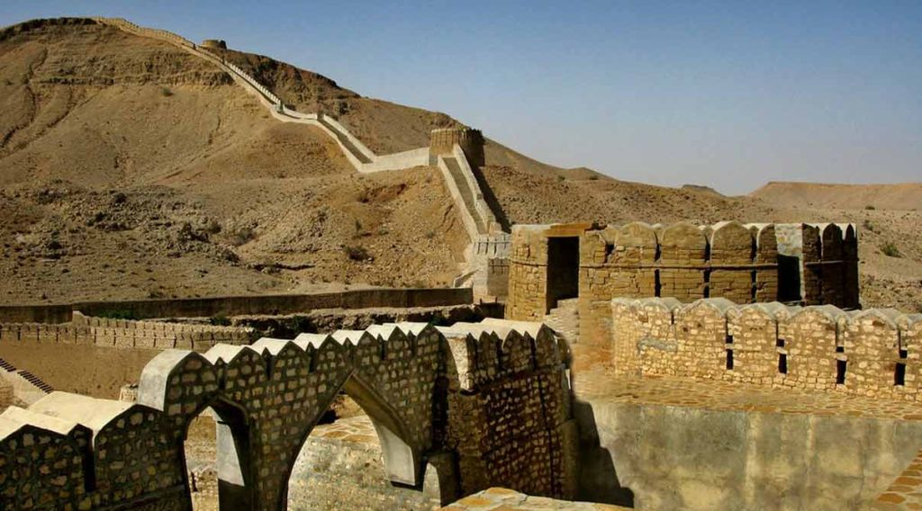 Kirthar hills, Indus River, Sindhi architecture, Ranikot