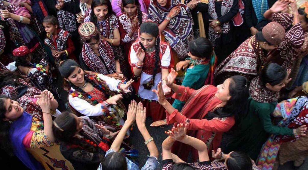 Sindhi Bhagat, Sindhi, Sindhi Culture