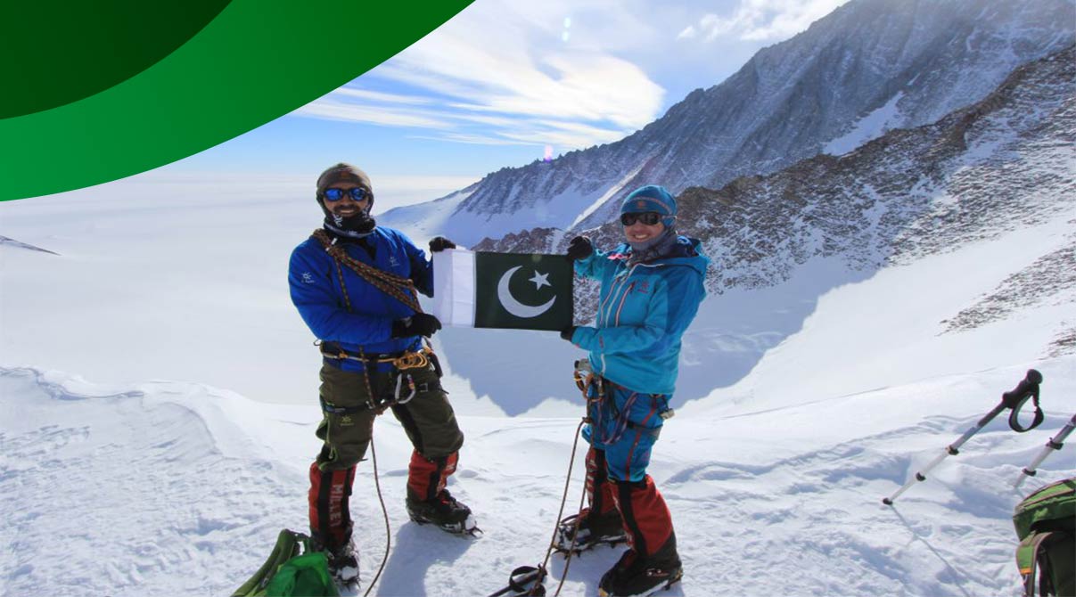 Pakistani Flag, Pakistani Lady, Himalayas